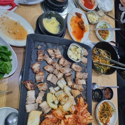 피드에 업로드 된 이미지