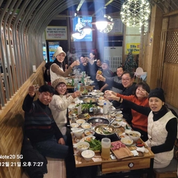 ํผ๋์ ์
๋ก๋ ๋ ์ด๋ฏธ์ง