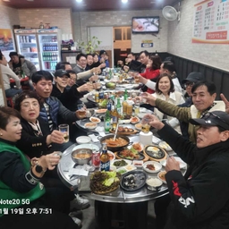 ํผ๋์ ์
๋ก๋ ๋ ์ด๋ฏธ์ง