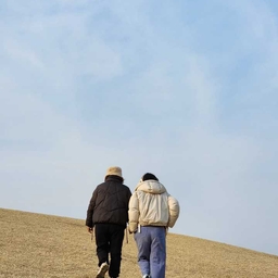 피드에 업로드 된 이미지