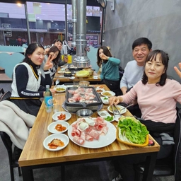 피드에 업로드 된 이미지
