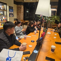 피드에 업로드 된 이미지