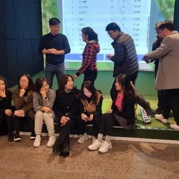 피드에 업로드 된 이미지