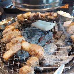 피드에 업로드 된 이미지