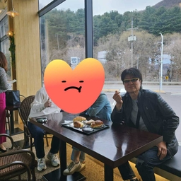 피드에 업로드 된 이미지