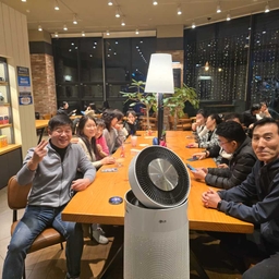 피드에 업로드 된 이미지