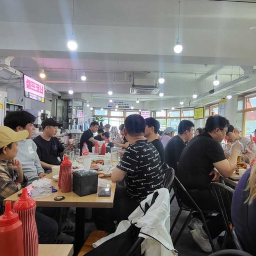 피드 이미지