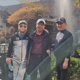 피드에 업로드 된 이미지