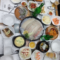 피드에 업로드 된 이미지