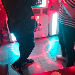 피드에 업로드 된 이미지