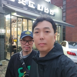 피드에 업로드 된 이미지