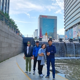 피드에 업로드 된 이미지