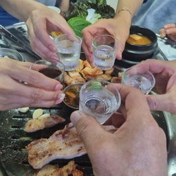 피드에 업로드 된 이미지