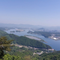 피드에 업로드 된 이미지