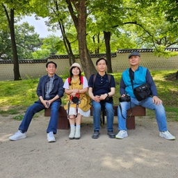 피드에 업로드 된 이미지