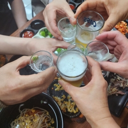 피드에 업로드 된 이미지