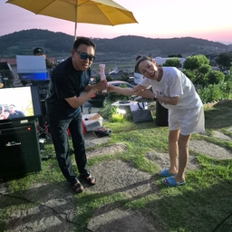 ํผ๋์ ์
๋ก๋ ๋ ์ด๋ฏธ์ง