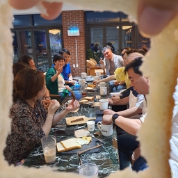 피드에 업로드 된 이미지