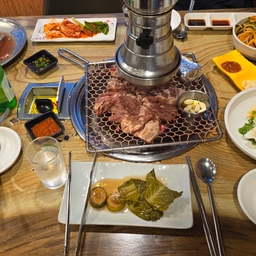 피드에 업로드 된 이미지