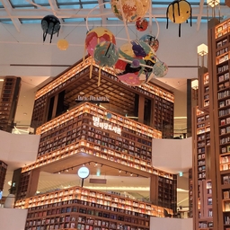 피드에 업로드 된 이미지