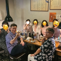 피드에 업로드 된 이미지