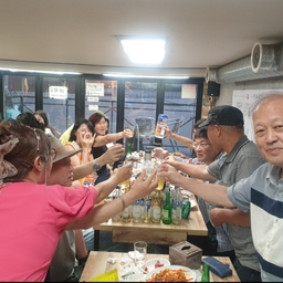 피드에 업로드 된 이미지