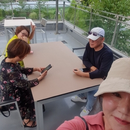 피드에 업로드 된 이미지