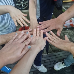 피드에 업로드 된 이미지