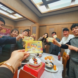 피드에 업로드 된 이미지