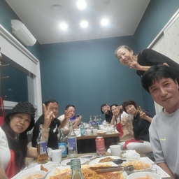 피드에 업로드 된 이미지