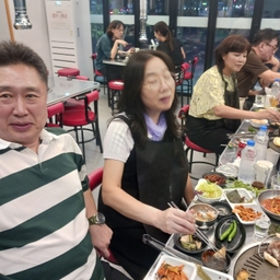 피드에 업로드 된 이미지