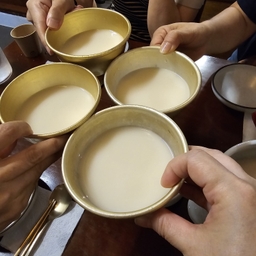 피드에 업로드 된 이미지