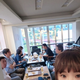 피드에 업로드 된 이미지