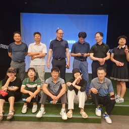 피드에 업로드 된 이미지