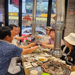 피드에 업로드 된 이미지