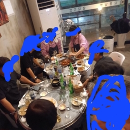 피드에 업로드 된 이미지