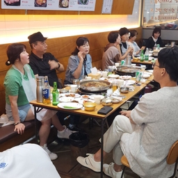 피드에 업로드 된 이미지