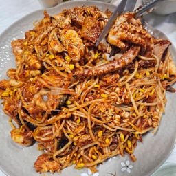 피드에 업로드 된 이미지