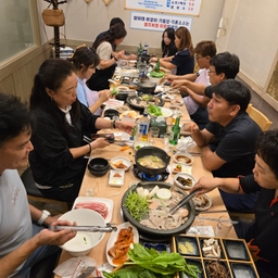 피드에 업로드 된 이미지