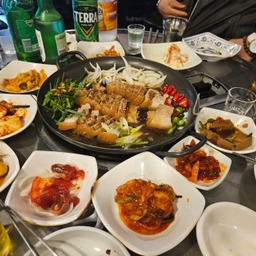 피드에 업로드 된 이미지