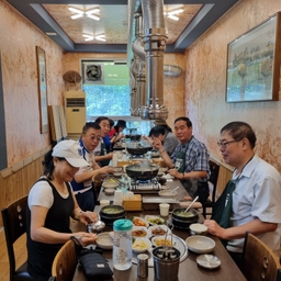피드에 업로드 된 이미지
