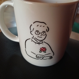 피드에 업로드 된 이미지