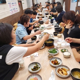 피드에 업로드 된 이미지