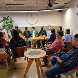 피드에 업로드 된 이미지