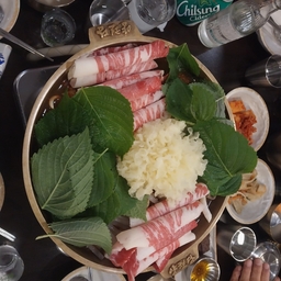 피드에 업로드 된 이미지