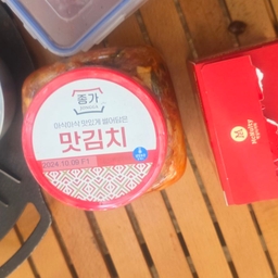 피드에 업로드 된 이미지