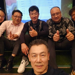 피드에 업로드 된 이미지