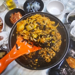 피드에 업로드 된 이미지