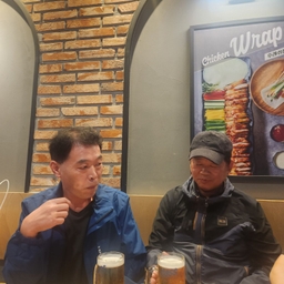 피드에 업로드 된 이미지