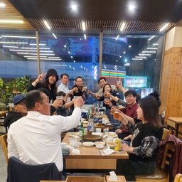 피드에 업로드 된 이미지